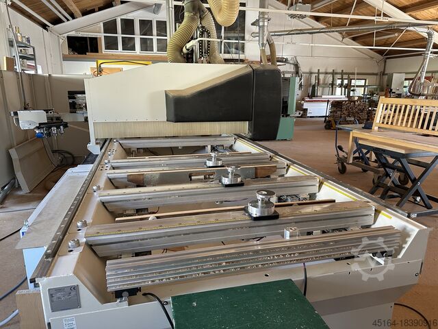 CNC machining center Morbidelli Universal 3615 TV 4-Achs