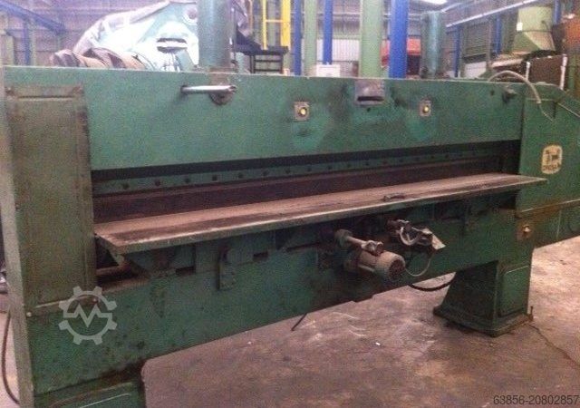 Γκιλοτίνα DRESAN 2600 mm DRESAN