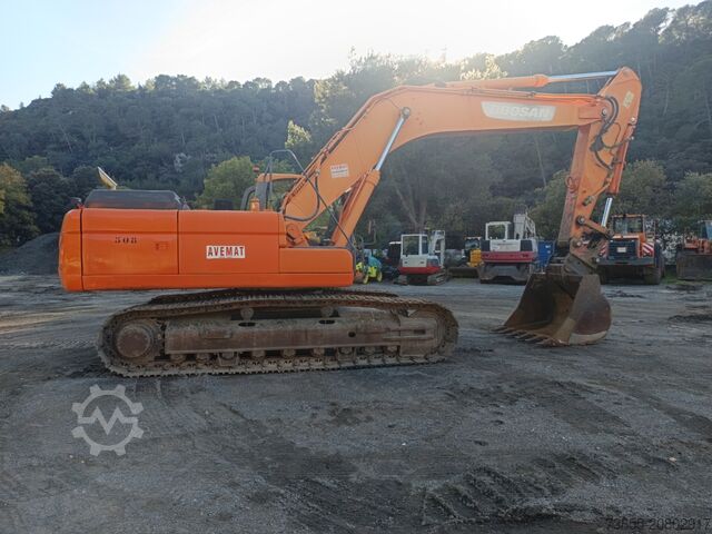Tracked Excavator Doosan DX300LC