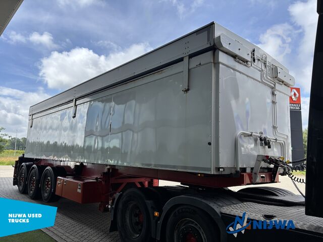 Volvo FH16 750 6x2/4 tillsammans med KWB P3 trailer utrustad med Hiab 1185 83 kran Volvo FH16 750 6x2/4 i.c.m. KWB P3 oplegger met Hiab ...