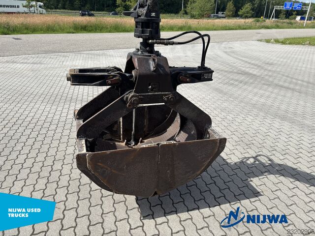 Volvo FH16 750 6x2/4 tillsammans med KWB P3 trailer utrustad med Hiab 1185 83 kran Volvo FH16 750 6x2/4 i.c.m. KWB P3 oplegger met Hiab ...