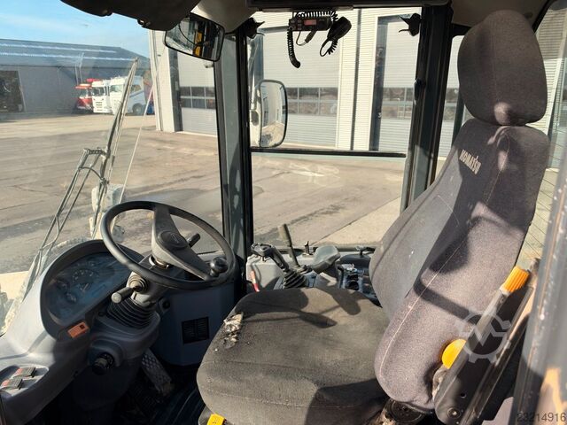 Φορτωτής με ελαστικά KOMATSU WA320-5H 4x4 15 t. Wheelloader