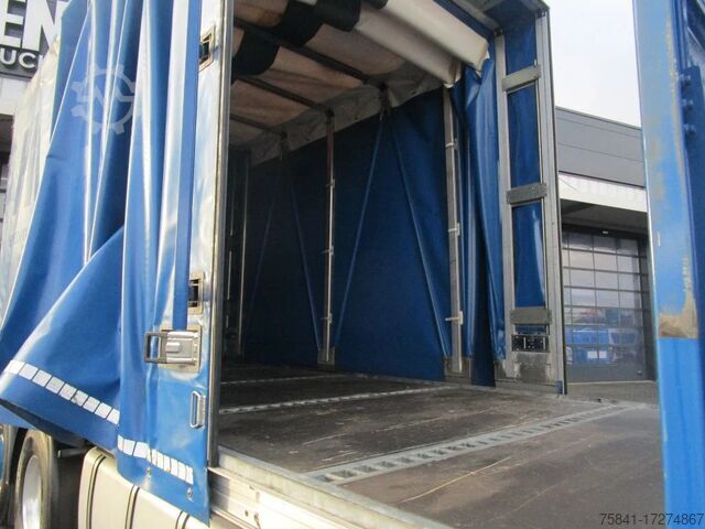 Vrachtwagen met kraan Iveco Stralis 560 STRALIS 260SY  Euro 6 HMF 5020-K3