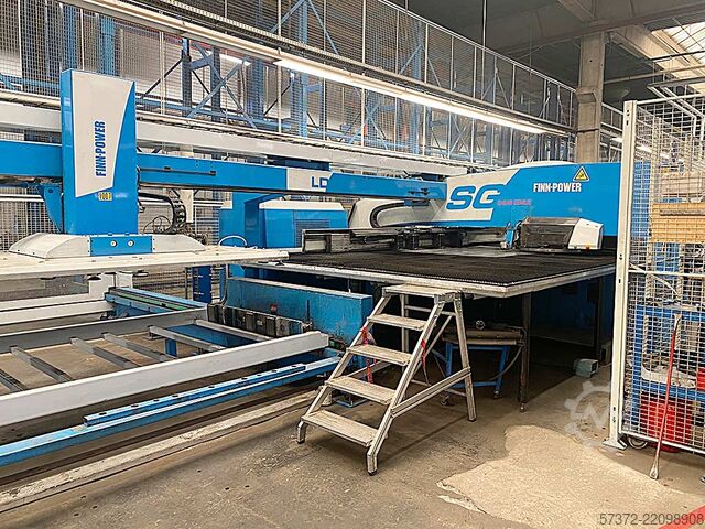 CNC-Stanz- und Scherzentrum Finn-Power SG6 12.13/STR 6