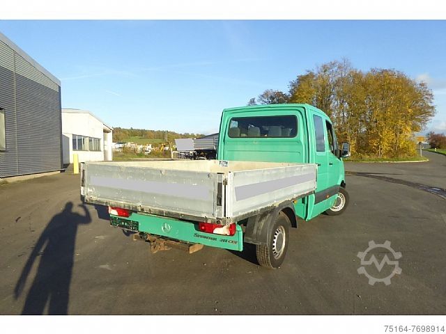 Otwarta skrzynia ladunkowa Mercedes-Benz 211 CDI