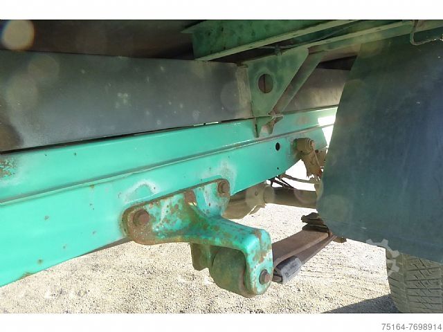 Otwarta skrzynia ladunkowa Mercedes-Benz 211 CDI