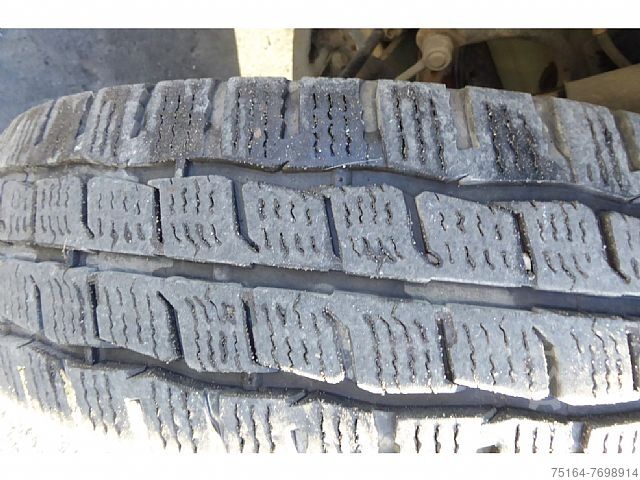 Otwarta skrzynia ladunkowa Mercedes-Benz 211 CDI