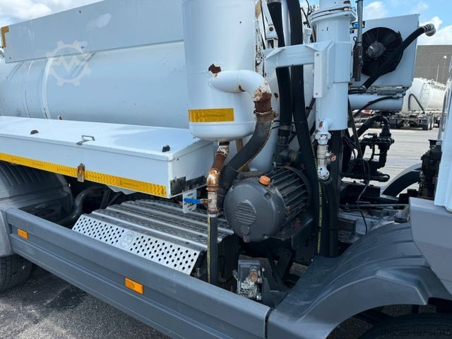 Vacuümtankwagen MERCEDES-BENZ Atego 1323 RHD Euro 6 Hvidtved Larsen Cityflex