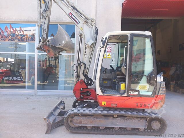 μίνι εκσκαφέας Takeuchi TB250