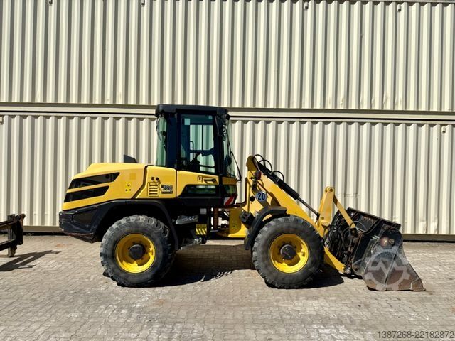 Wiellader YANMAR V100 / 2019 BJ / Schaufel + Gabel
