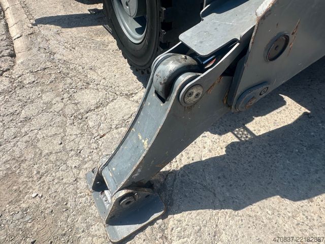 Kolový bagr LIEBHERR A 316 / Pfreud Waage / Umschlagbagger