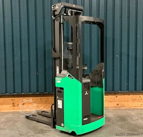 Höglyftande staplare med förarplattform, elektrisk palltruck Mitsubishi Electric SBR16N2