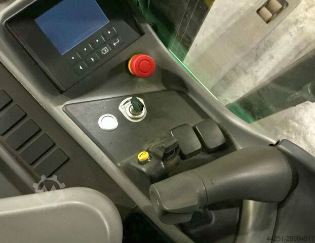 Höglyftande staplare med förarplattform, elektrisk palltruck Mitsubishi Electric SBR16N2