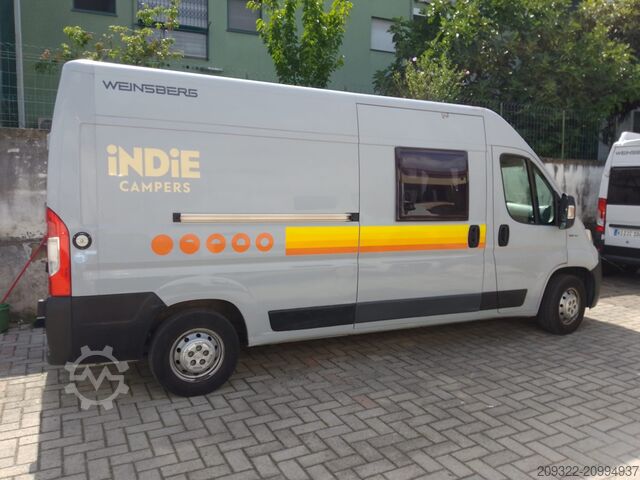 Husvagn/husbil Fiat Weinsberg Carabus 600 K | 4 posti letto | Completamente attrezzato