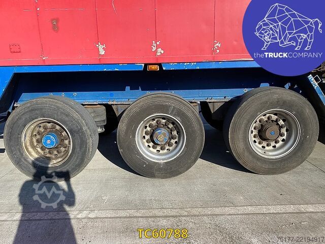 Camion de gunoi Stas 