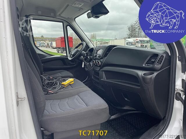 Iveco Daily 35S16 TRANSPORT AUTO + TROLIU Iveco Daily 35S16 CAR TRANSPORT + WINCH