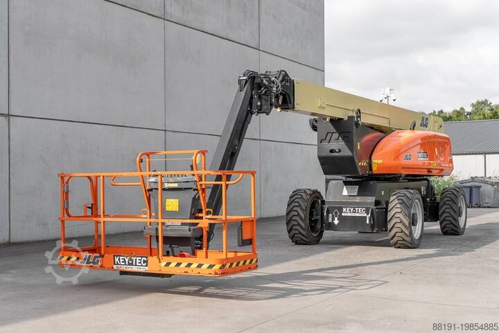 Platforma telescopică JLG 1250 AJP