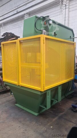 Hydraulische pers 200 Ton BIGNOZZI