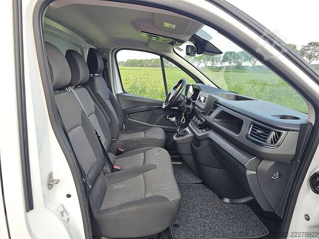 Camioneta familiar de techo alto RENAULT TRAFIC 2.0 DCI L2H1 Airco Camera