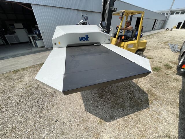 Fusing machine for large productions Kannegiesser FX1000C