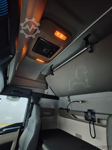 Volume tractor unit MAN TGX.18.510 LLS-U