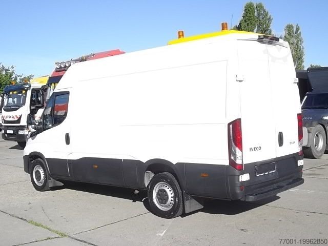 Dodávka s vysokou střechou IVECO 35S14A8V / Kamera / Tempomat / Webasto