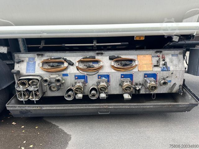 Ημιρυμουλκούμενο βυτιοφόρο Willig ADR FL/AT Diesel/Benzin Peilstab Lift