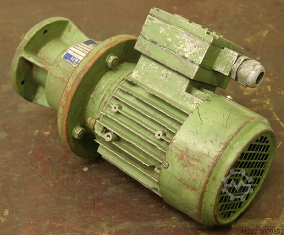 Dişli motor 0.37 kW 33 rpm Watt HF OKS 71 N 4