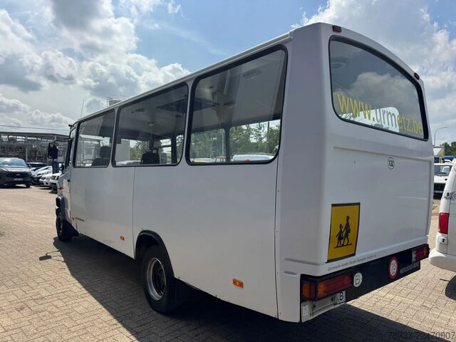 Furgoneta Mercedes-Benz Vario 814