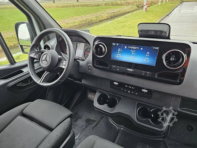 Kombi z wysokim dachem MERCEDES-BENZ SPRINTER 315 L2H2 Mbux10 RWD