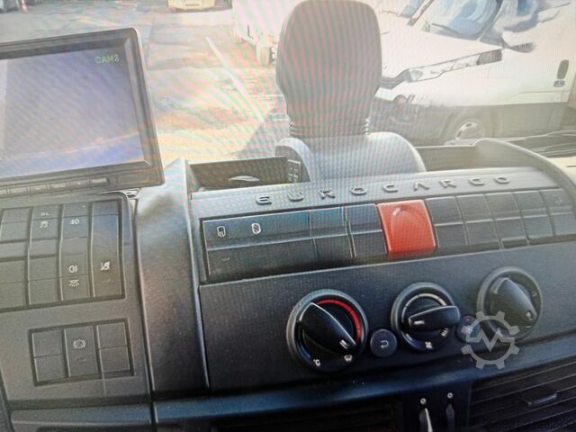 Vrachtwagen met bakwagen IVECO EUROCARGO ML120E21 P EURO 6