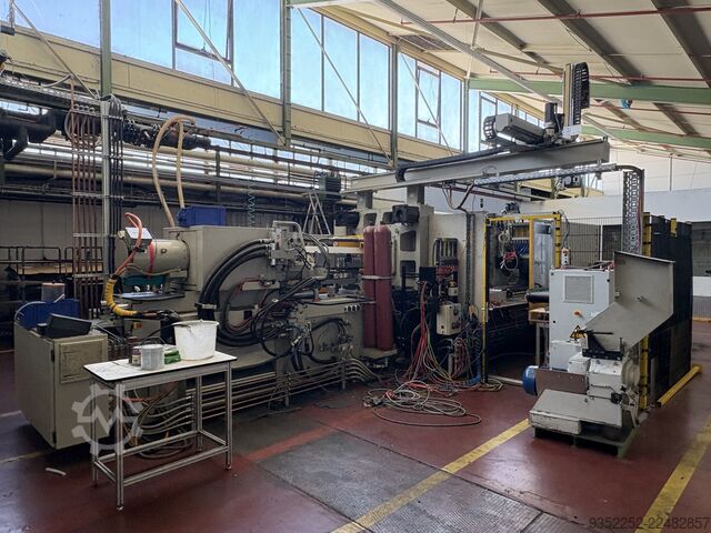 Máquina de moldagem por injeção Billion H4200/800 D2 GM