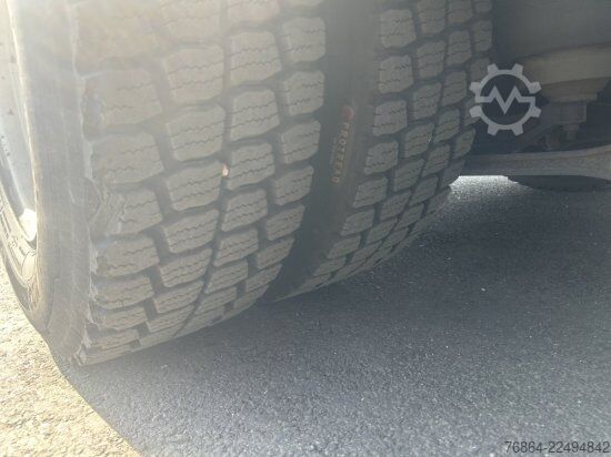 Kamion sa ravnom platformom i ceradom IVECO EUROCARGO 160E PLANE, LBW DHOLLANDIA , MOTORPROBLEM