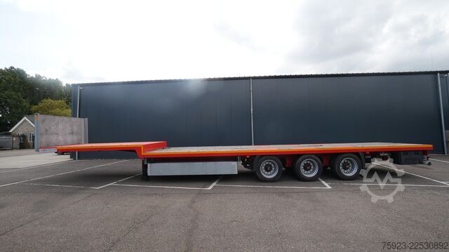 Încărcător semi-scăzut Reistreyler 3 axle semi low loader unused