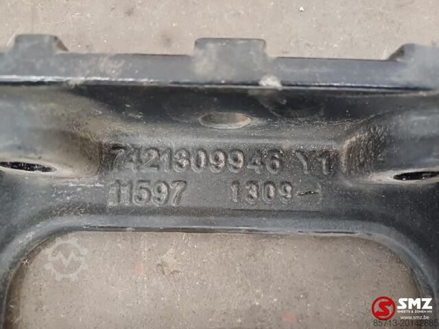Část podvozku Renault Occ set sideskirt steunen Renault