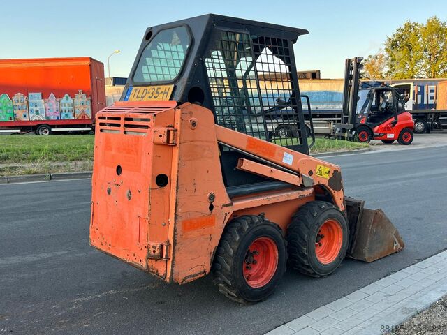 Compact loader Bobcat S70