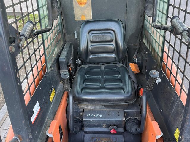 Compact loader Bobcat S70