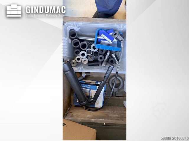 Vízszintes esztergagép Dugard Eagle FCL-200HT