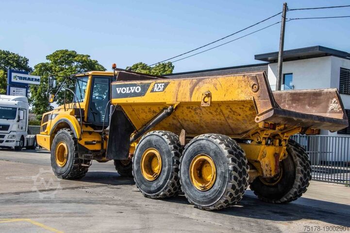 Camião basculante VOLVO DUMPER A25F