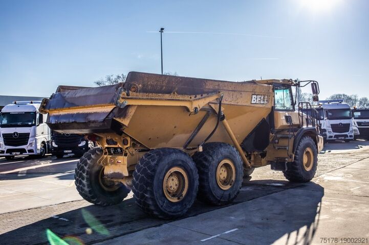 Véhicule à benne BELL B30E - DUMPER