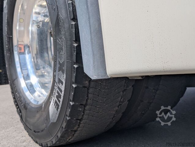 Standardni tegljač MERCEDES-BENZ ACTROS 1851 LS GigaSpace, erst 71 Tkm