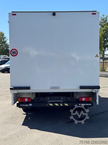 Getränkewagen FUSO CANTER 9 C 18 / Gefach-Aufbau