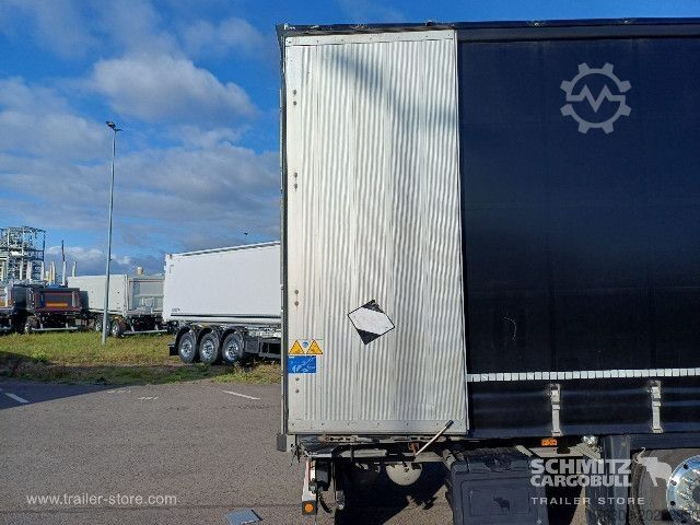 Åben sættevogn med presenning Schmitz Cargobull Curtainsider Mega Getränke