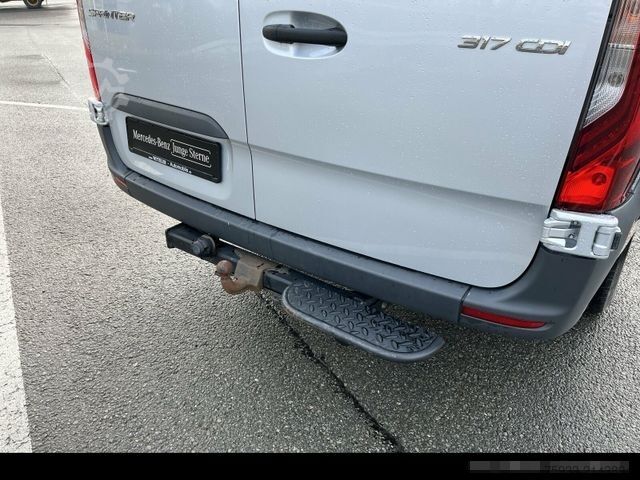 Furgoneta MERCEDES-BENZ Sprinter 317 CDI AUTOMATIK+AHK2.8t+DISTRONIC+LED