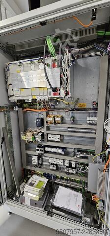 Vertikální obráběcí centrum Hermle C 40 V