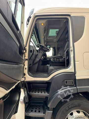 Standart çekici ünitesi IVECO Stralis 440S46*Flachdach*1 Bett*Retarder*TOP !!
