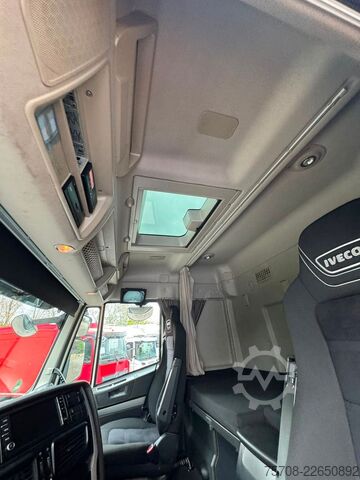 Standart çekici ünitesi IVECO Stralis 440S46*Flachdach*1 Bett*Retarder*TOP !!