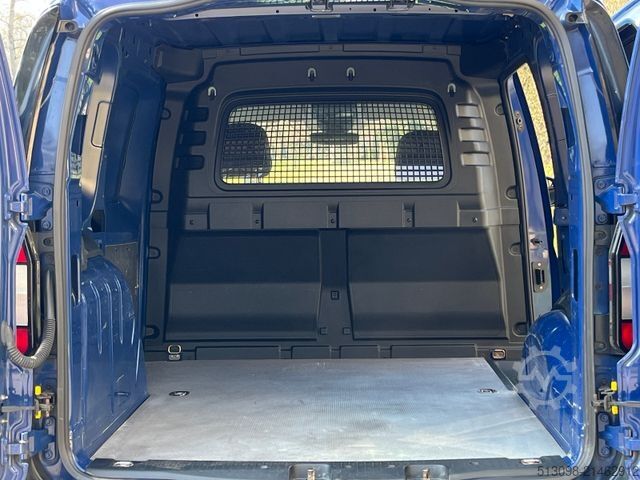 Fourgon tôlé VOLKSWAGEN CADDY 2.0 TDI KLIMA SHZ PDC VORNE + HINTEN