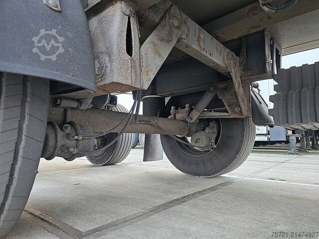 Kühl-/Tiefkühltransport SCHMITZ SKO18