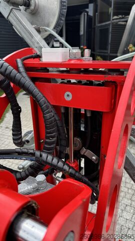 Macara mobilă Winlet 575 glass lifter, glass robot, mobile crane 575